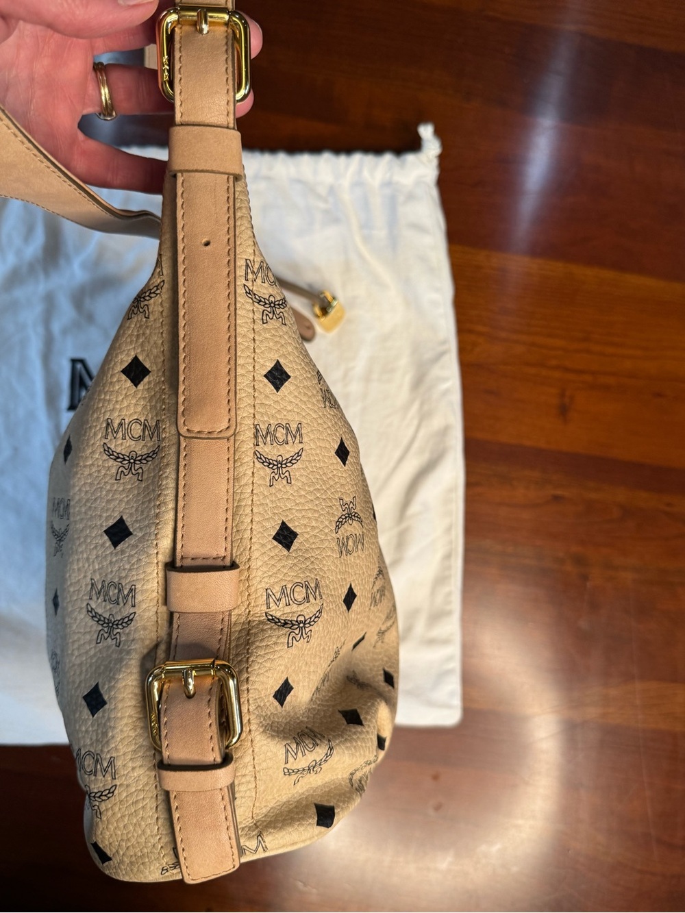 MCM Vintage Visetos 97027 ZipTop Shoulder Bag Tan Leather Gold Hardware NearMint - Picture 9 of 16